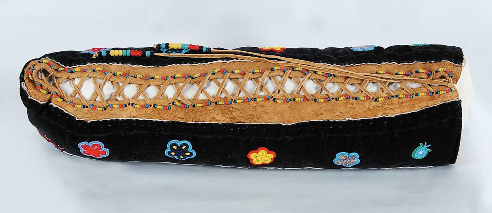 First Nations Basket School - Baby Carrier / Moss Bag with Beaded Floral Patterns