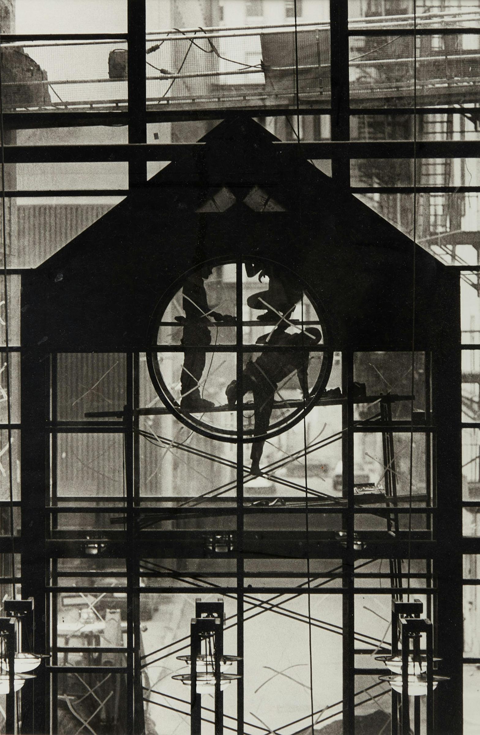 George S. Zimbel (1929) - The Circle - Montreal World Trade Centre