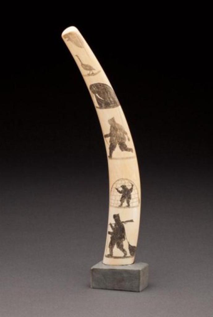 Annugakuluk Kelly (1908) - Walrus tusk engraved with bears