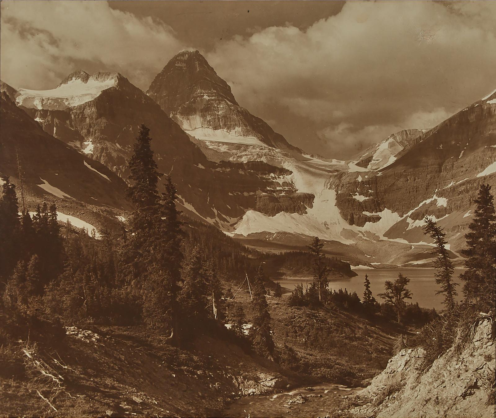 Harry Pollard (1880-1968) - Mount Assiniboine
