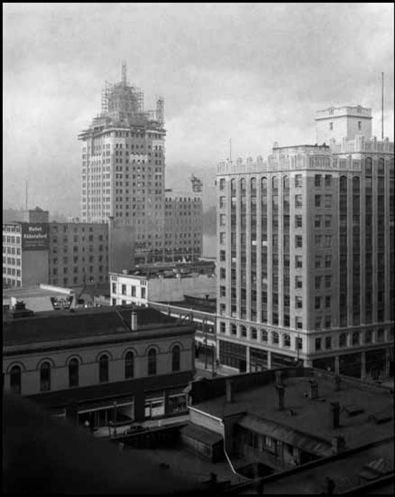 Karl Huber (1898-1985) - Marine Building Under Construction (Building Vancouver Series)