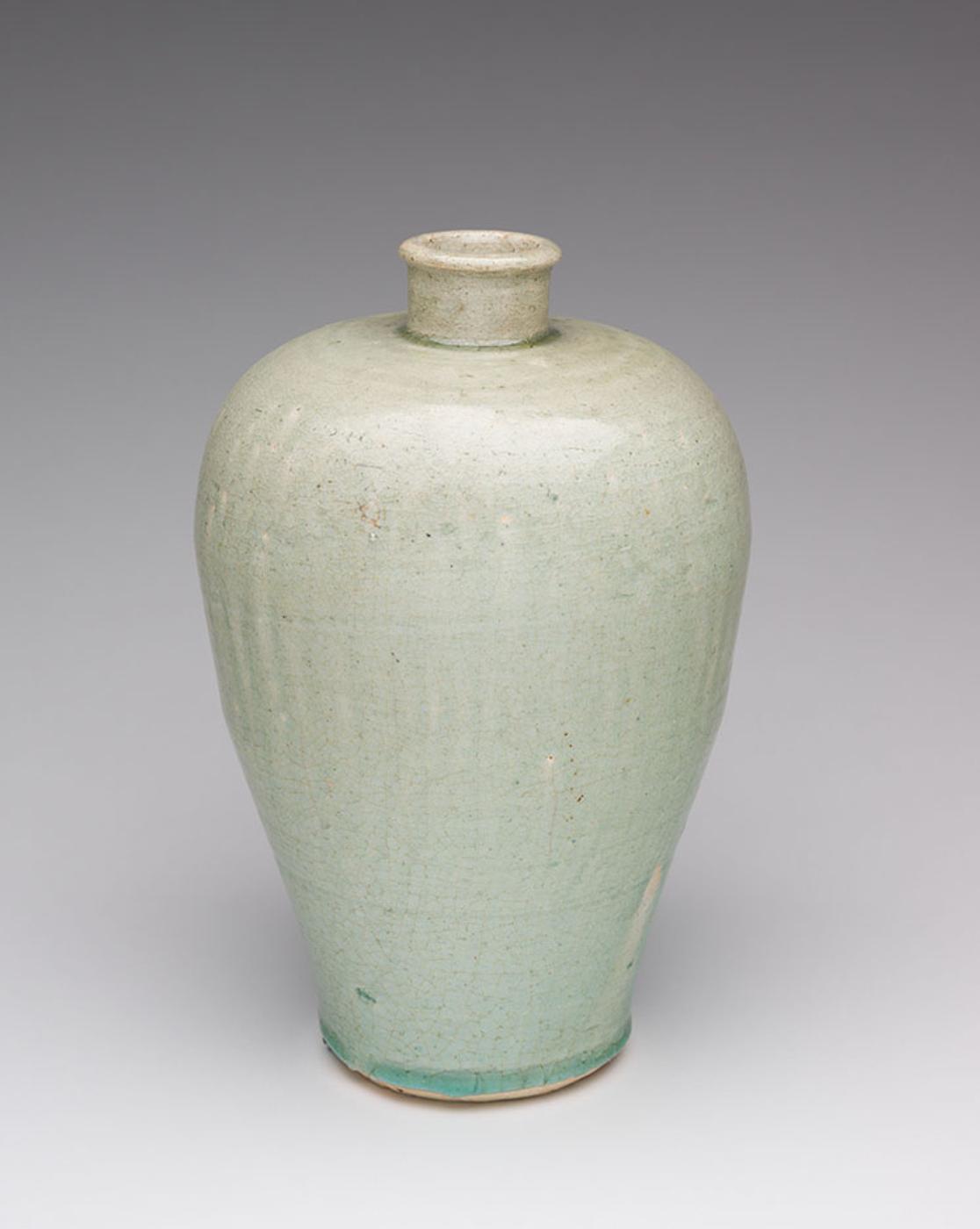 Chinese Art - A Chinese Qingbai Meiping Vase, Yuan Dynasty (1279-1368)