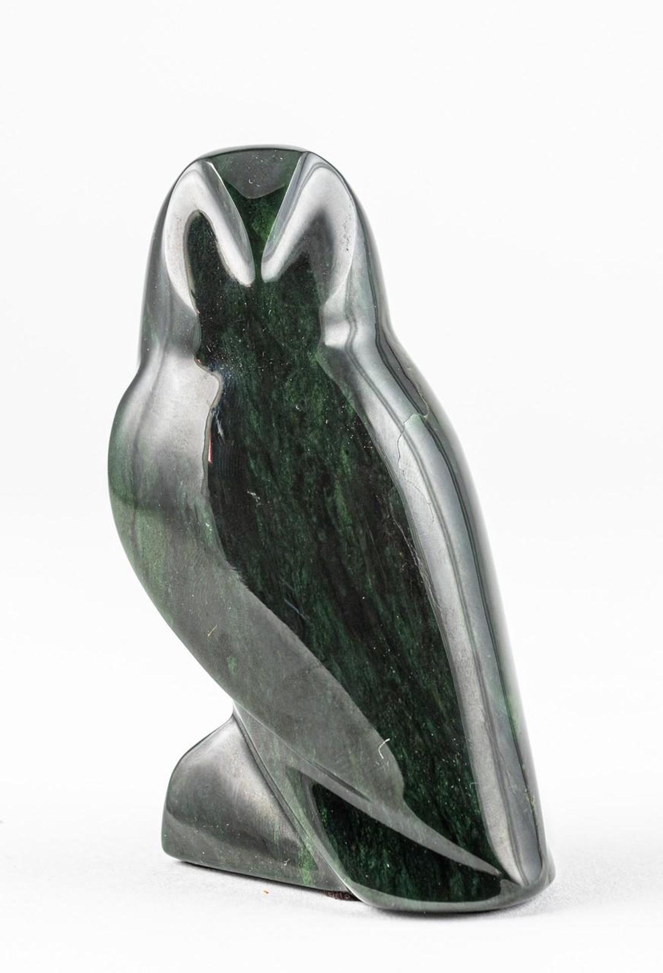 Lyle Sopel (1951) - a BC jade carving of an owl