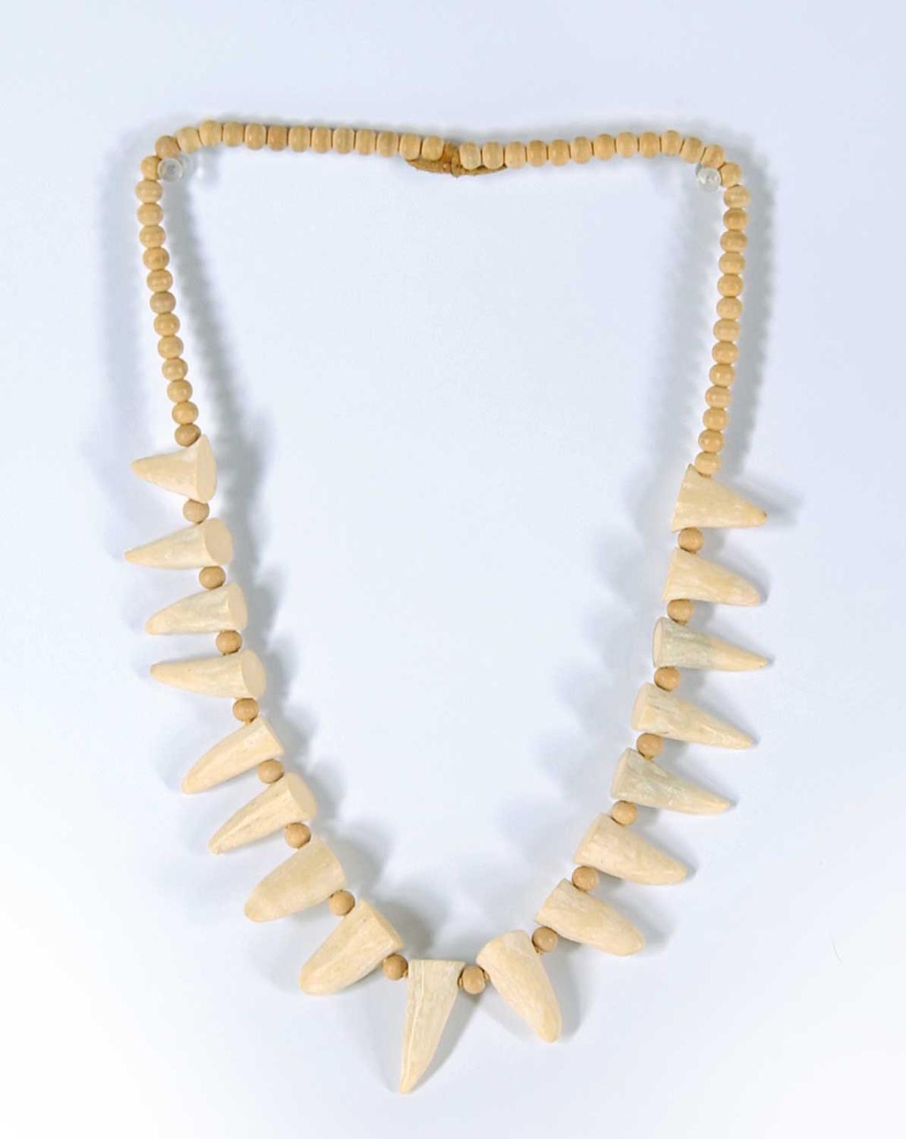 Robert Charles Aller (1922-2008) - Untitled - Whale Tooth Necklace