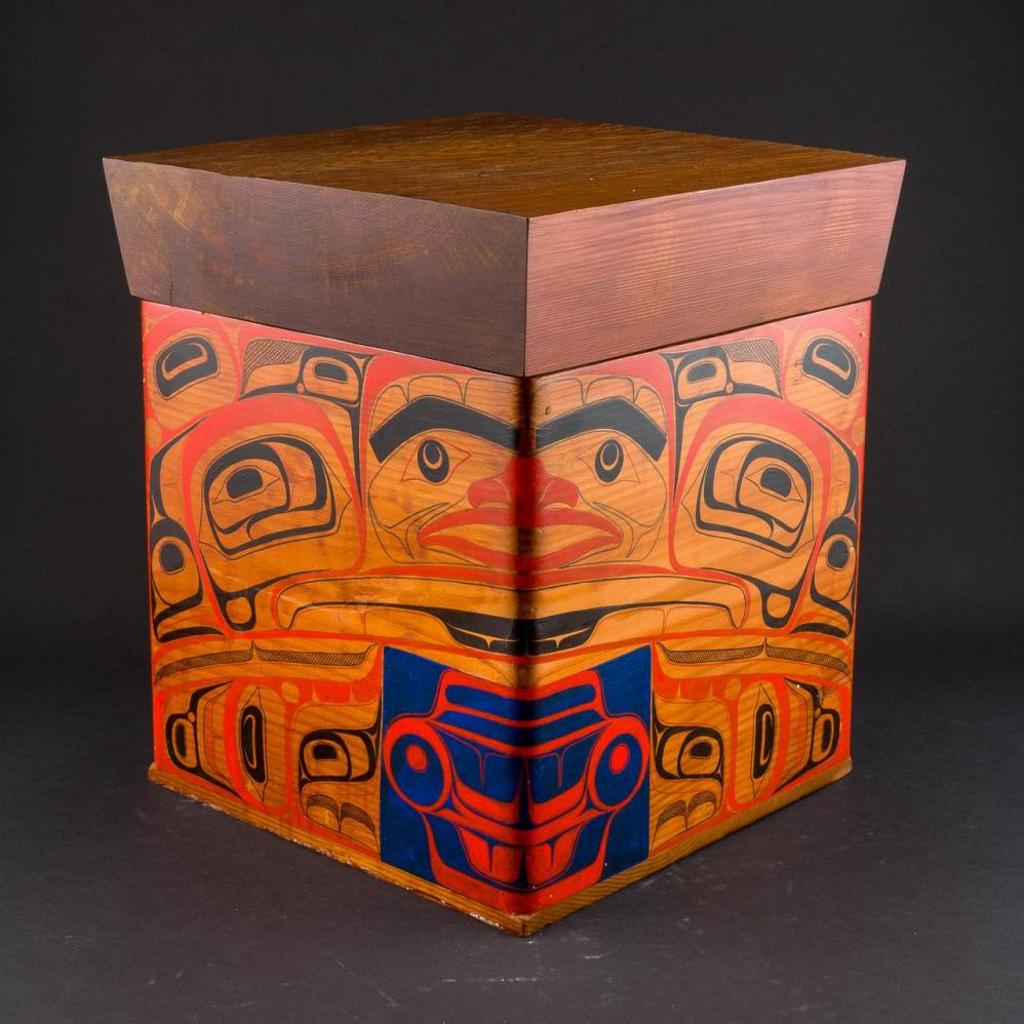 Terry Jackson - a contemporary cedar bentwood box with lid