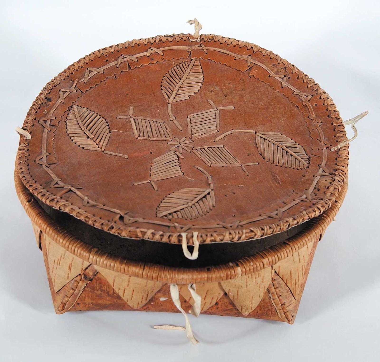 First Nations Basket School - Birch Bark Container with Floral Patterned Lid