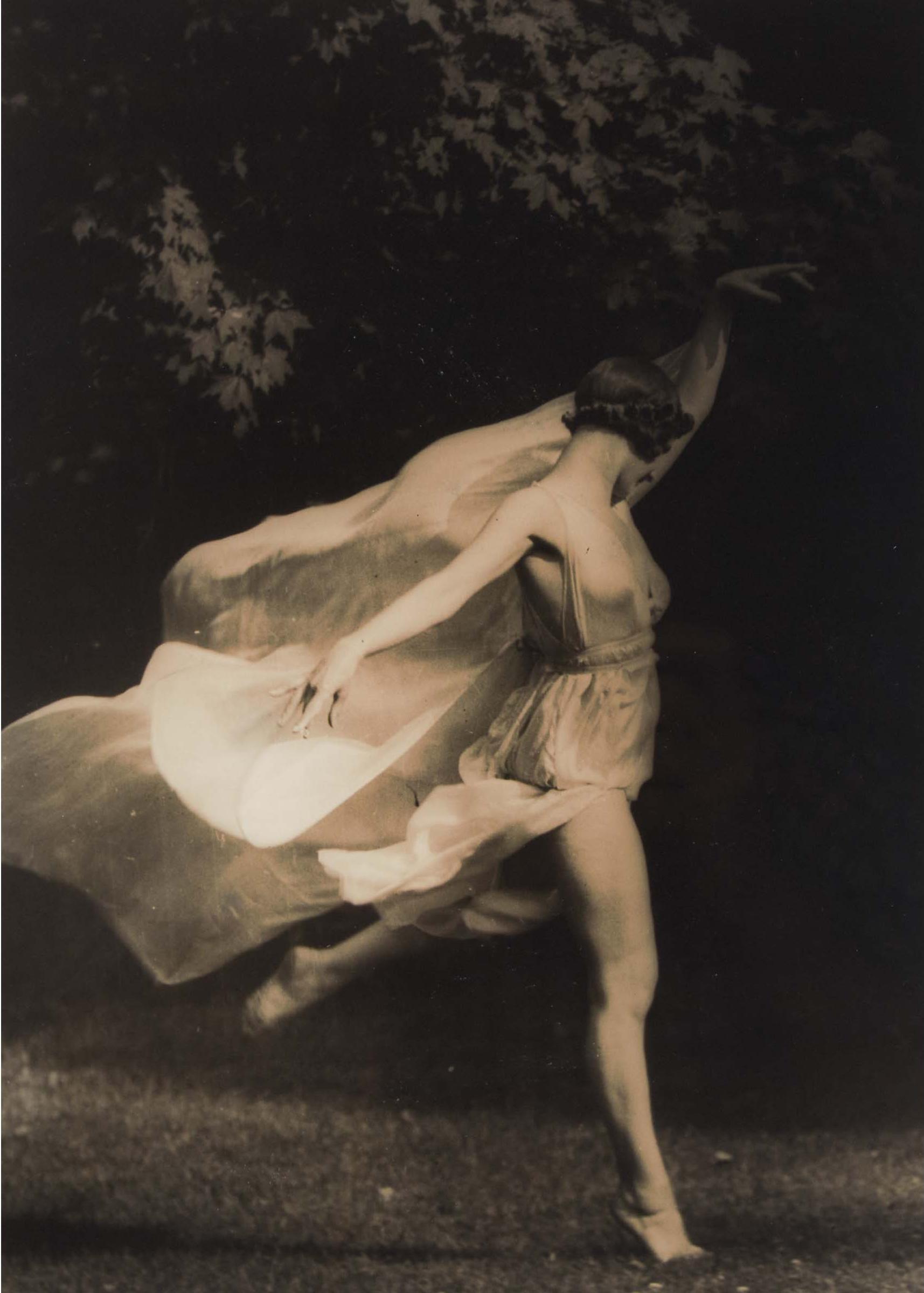 Arnold Genthe - Anna Duncan, 1926