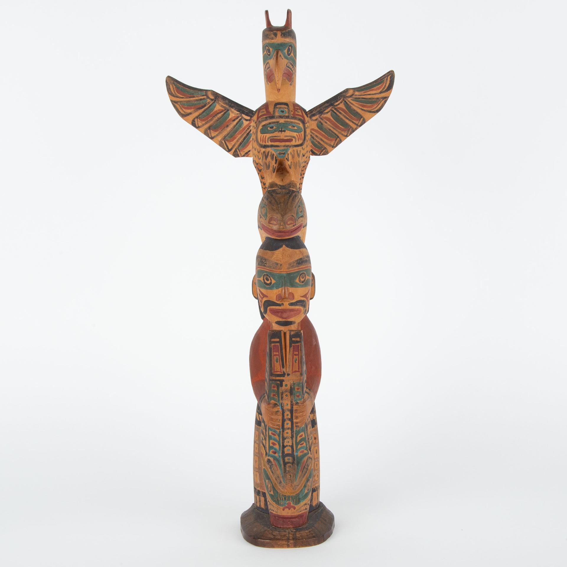 Charlie James (1865-1961) - Model Totem