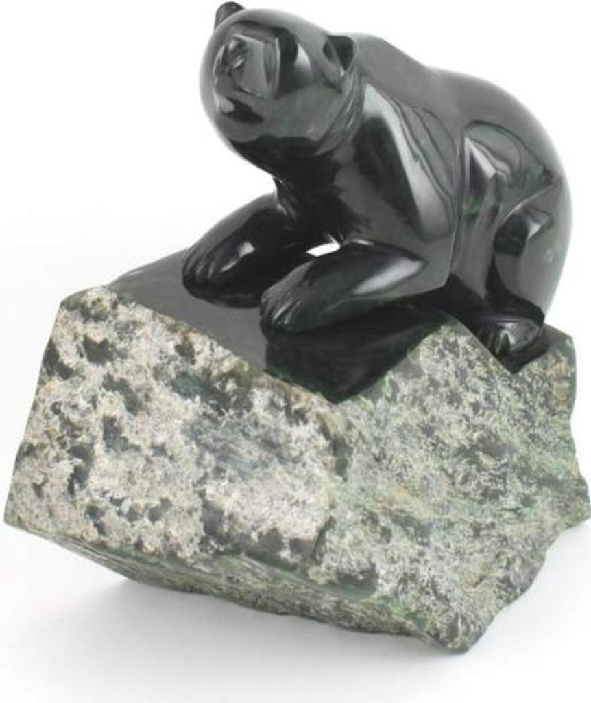Lyle Sopel (1951) - a BC jade carving of a bear on a jade base