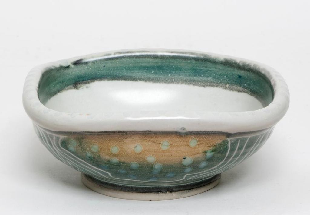 Mel Bolen (1947) - Candy Dish with Rippled Edge