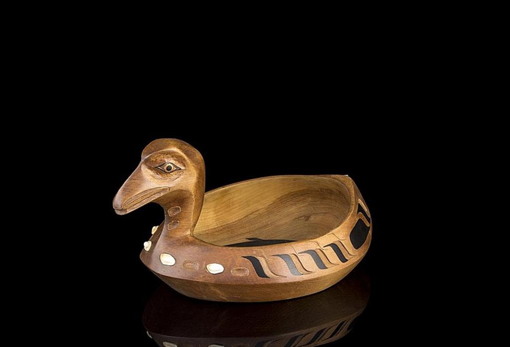 Sanford Williams - a carved and polychromed loon bowl