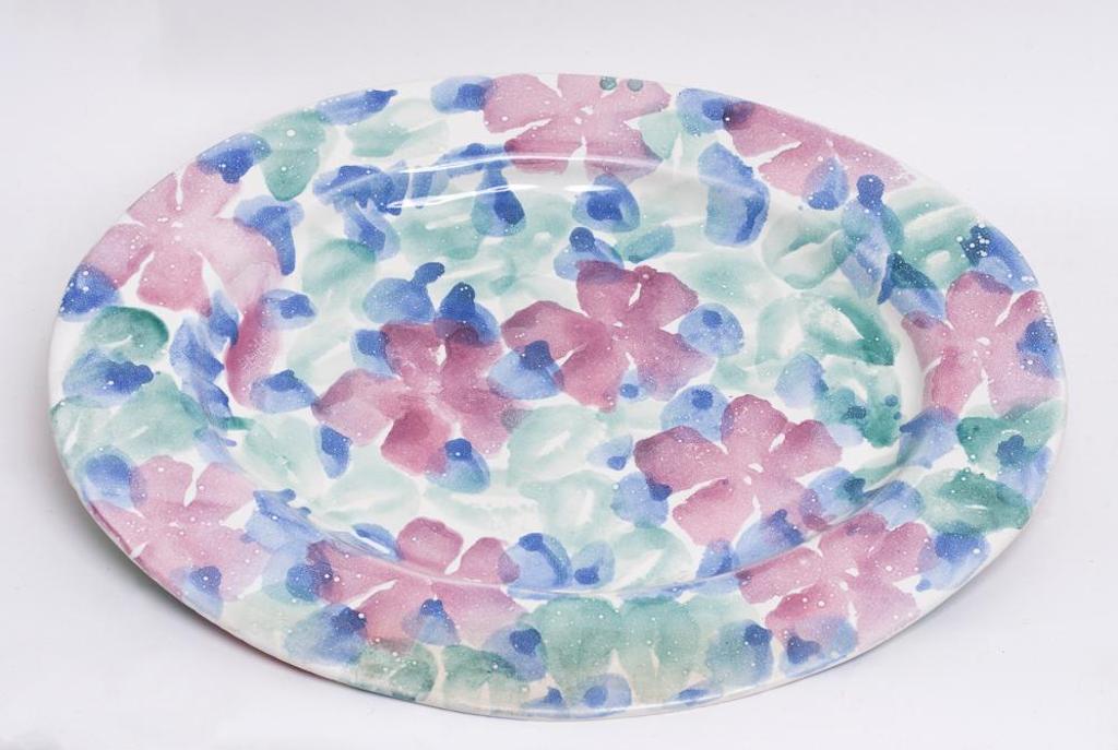 Louise Roy - Oval Plate with Flower Pattern