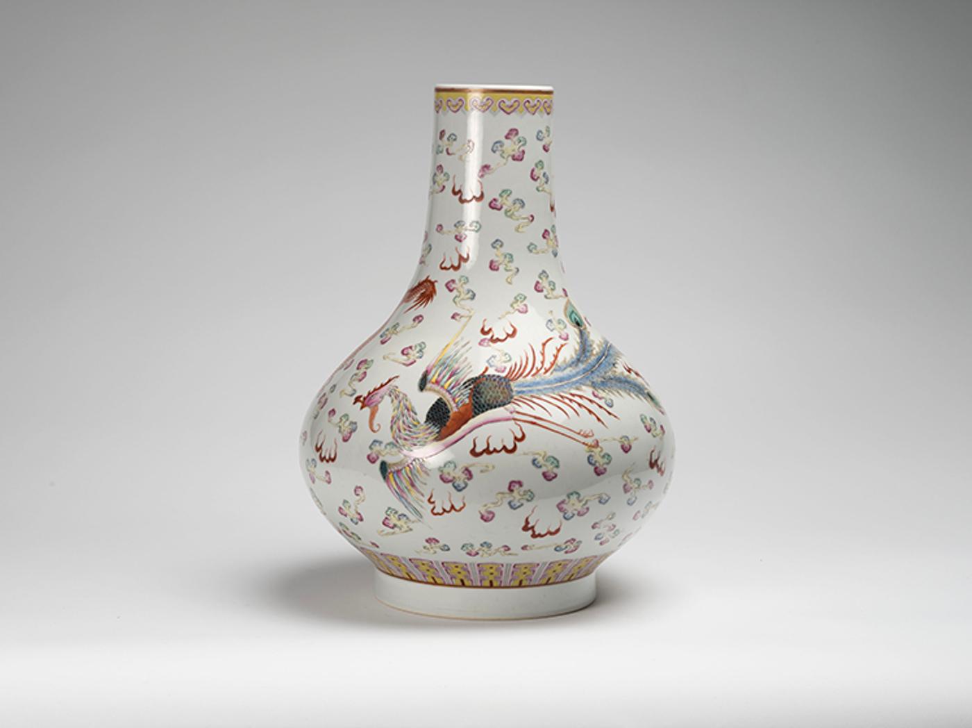 Chinese Art - A Chinese Famille Rose 'Dragon and Phoenix' Vase, Guangxu Mark, Republican Period (1911-1949)