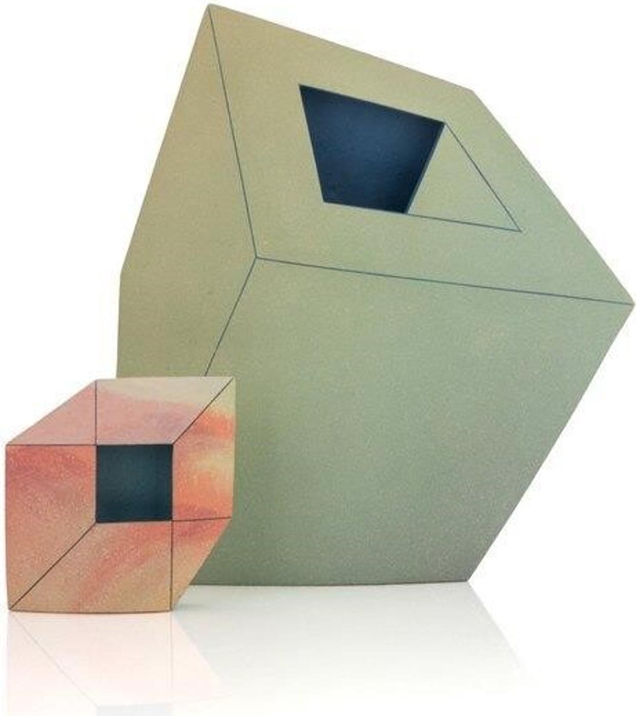 Ben Arnup (1954) - Two stoneware sculptures designed with a Trompe L’Oeil  3D effect. multiple colors