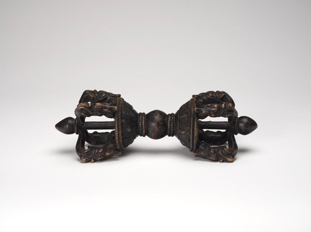 Chinese Art - A Large Tibetan Copper Alloy Four-Pronged Vajra, 19th/20th Century