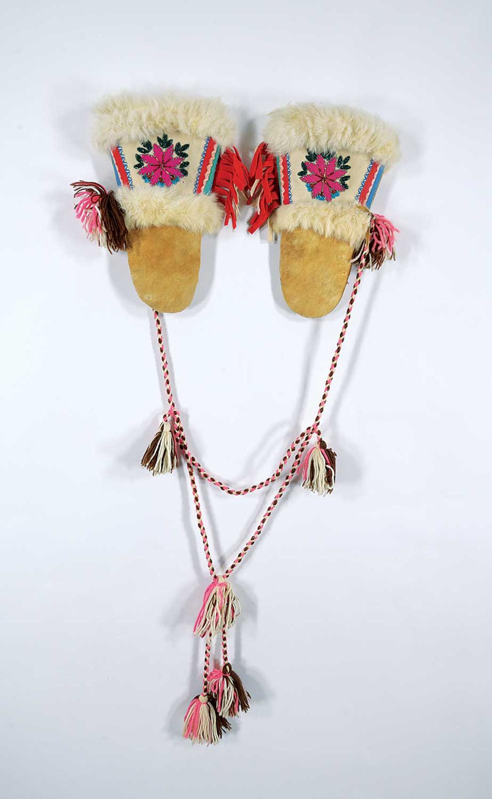 First Nations Basket School - Beaded Old Crow [Yukon] Mitts