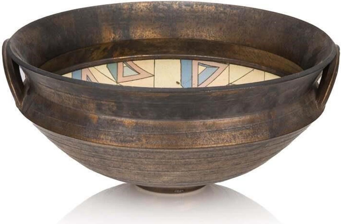 Peter Meanley (1944) - Stoneware (slip decorated geometric pattern interior), with bronze glazed rim and exterior