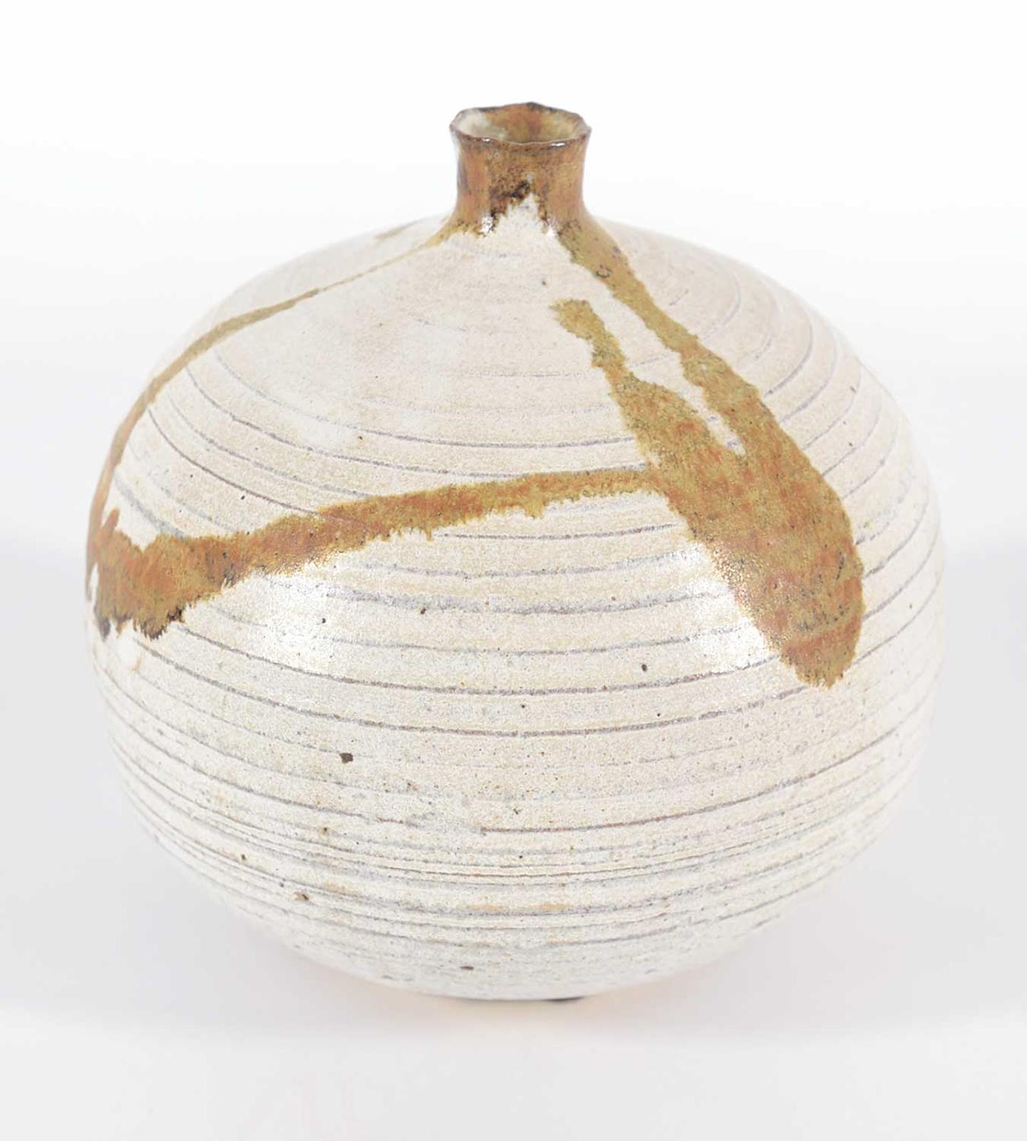 T. Hasagawa - Small Cream and Brown Vase