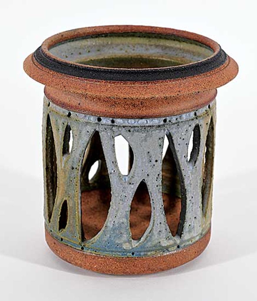Edward Drahanchuk (1939) - Untitled - Organic Perforated Vase