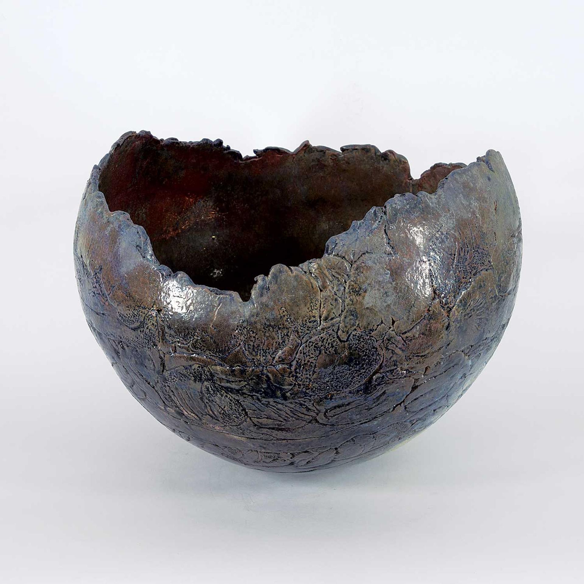 Elke Blodgett (1936) - Untitled - Spherical Raw Edge Vessel