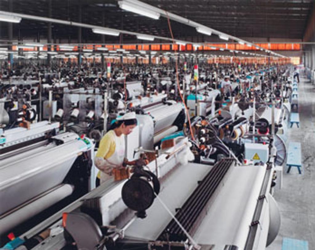 Edward Burtynsky (1955) - Manufacturing #7, Textile Mill, Xiaoxing, Zhejiang Province, China
