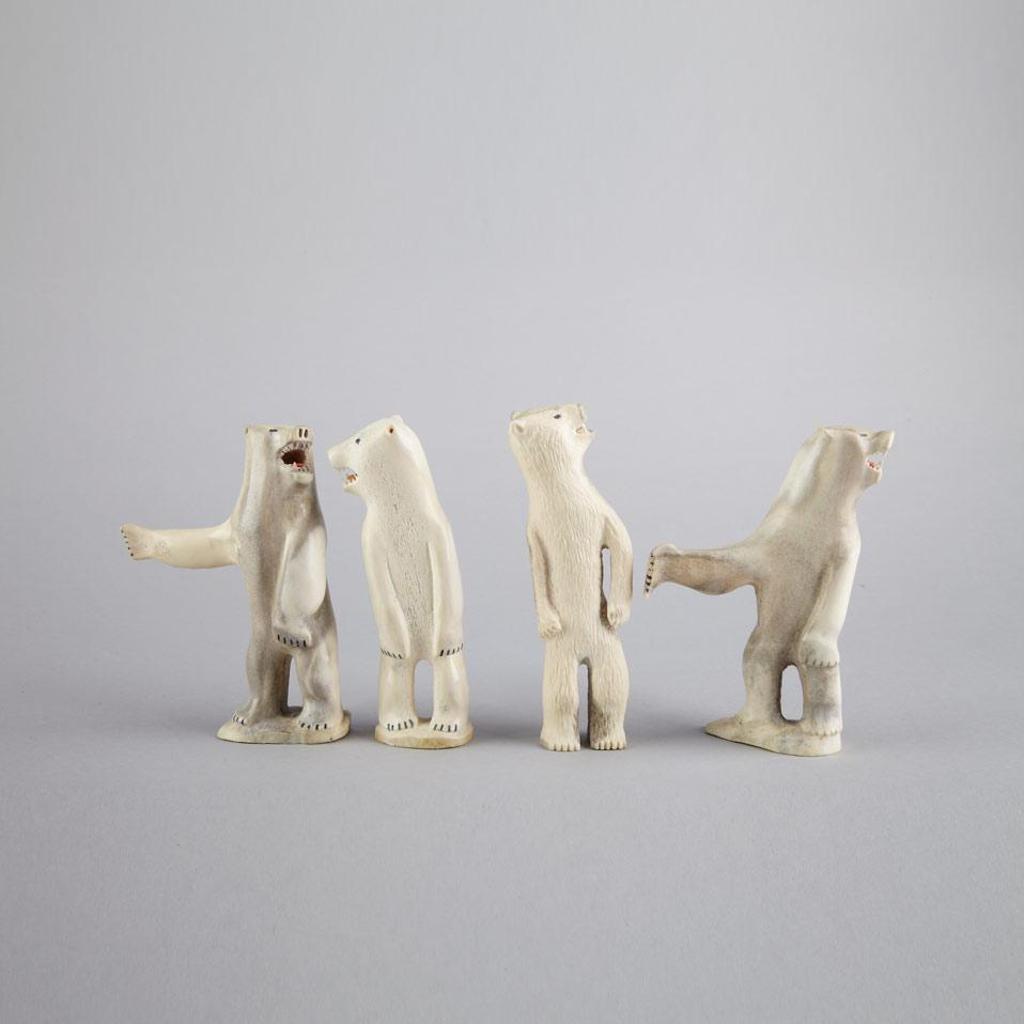 Jamasee Qillaq (1950) - Standing Polar Bears